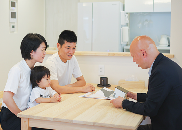 お施主様と　団欒風景　写真