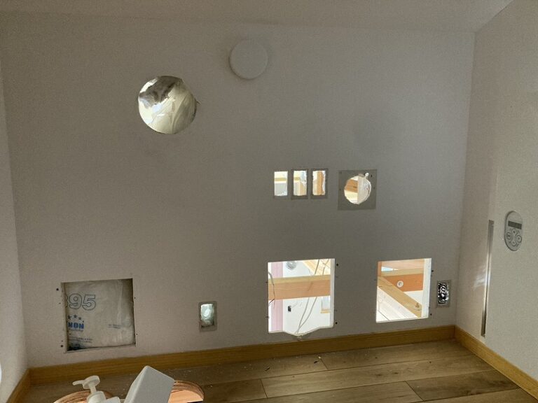 只今いろは事務所改装中